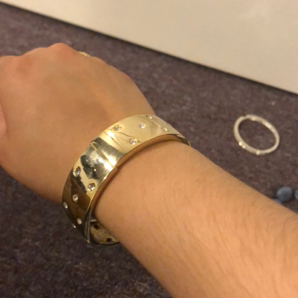 Bracelet